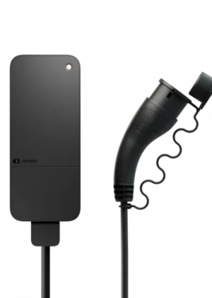 Amina-S-and-plug
